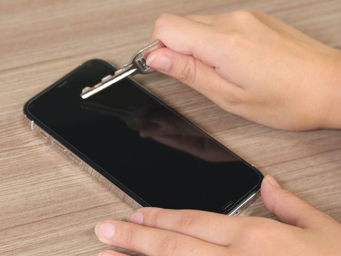 iPhone玻璃保护膜怎么选？iPhone玻璃保护膜选购要点