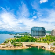 周末不加价！春节加价可用！杭州千岛湖绿城度假酒店 5号楼湖景标准双床房2晚套餐（含早+骑行+儿童乐园）