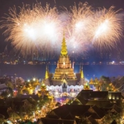 聚划算百亿补贴：西双版纳旅游 云南抚仙湖6天跟团游 孔雀放飞傣族孔雀宴
