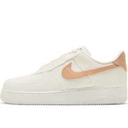限尺码：耐克 空军一号男子运动鞋 NIKE AIR FORCE 1 07 PRM NN AF1 DM0208-100 42