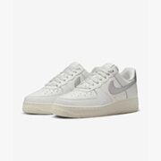 NIKE 耐克 Air Force 1 '07 ESS TRND 女款运动板鞋 DQ7569