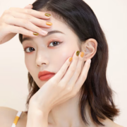 玩色指尖！CHIOTURE 稚优泉 持久美甲指甲油 #P11