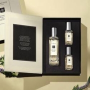 PLUS会员、需抢券：JO MALONE LONDON 祖·玛珑 蓝风铃香氛混搭礼盒（蓝风铃香水30ml+英国梨与小苍兰香水9ml+鼠尾草与海盐香水9ml+赠 润肤乳15ml+沐浴露15ml）