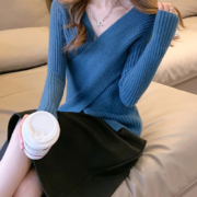 唐狮 女士 胸交叉设计感V领毛衣