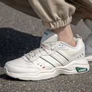 限尺码：adidas NEO Strutter 男子跑鞋 FV9141