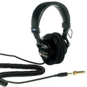 SONY 索尼 MDR-7506 耳罩式头戴式降噪有线耳机