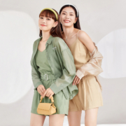 A21 女装 V领小吊带长袖外套两件套衬衫