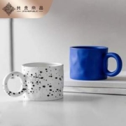 共禾京品 北欧风手捏纹大耳朵马克杯 400ml 5色
