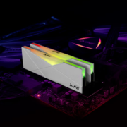 ADATA 威刚 XPG 龙耀 D50 DDR4 3600MHz 台式机内存条 32GB(16GB*2) RGB
