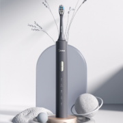 Midea 美的 电动牙刷配2个刷头