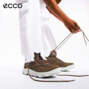 国内1989元！ECCO 爱步 Mx Mid驱动系列 男士GTX防水防滑高帮休闲鞋 820224  直邮含税到手￥588.17
