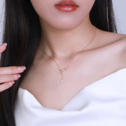 CHOW TAI SENG  周大生 流苏蝴蝶结925银项链 S1PC1022