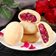 京喜特价APP、需抢券：西瓜味的童话 玫瑰鲜花饼 10枚装（约330g）