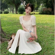 2023夏季甜美喇叭袖抽褶显瘦雪纺印花连衣裙女