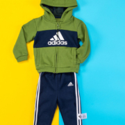 20点、限尺码：adidas 阿迪达斯 儿童运动套装