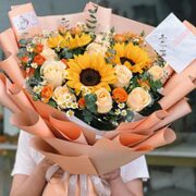 初情小礼 3向日葵11香槟玫瑰花束A款