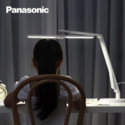 Panasonic 松下 致玫系列 HHLT0552W 智能LED国AA级护眼台灯