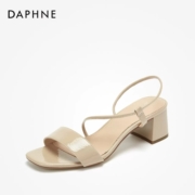 Daphne/达芙妮往年款甜美荷叶边一字带绒面松糕跟学生时装凉鞋女