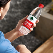 农夫山泉 天然饮用水 550ml*24瓶