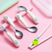 天降福利：宝宝吃饭勺子儿
