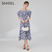 SNIDEL 周也同款 2023夏新品收腰印花泡泡袖一字肩连衣裙SWFO232046