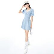A21 女款V领牛仔连衣裙 F422227018