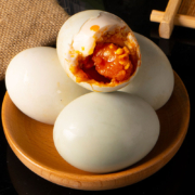 真真老老 红沙流油咸鸭蛋 60g*12个