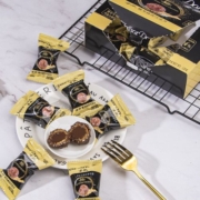 梁丰金莎脆米威化巧克力制品可可脂零食喜糖婚礼圣诞礼物120g盒装