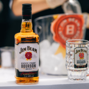 Jim Beam 金宾 白占边美国波本威士忌 750mL+黑麦威士忌 700ml