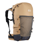 迪卡侬（DECATHLON）登山包户外双肩男女大容量休闲轻量旅行徒步沙漠背包QUW 卡其布色 30升