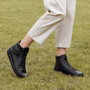 国内1439元！38码！ECCO 爱步 Soft 2.0 柔酷2号 女士真皮系带高帮休闲鞋206523  直邮含税到手￥408.79
