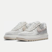 耐克 空军一号男子运动鞋 NIKE AIR FORCE 1 LUXE AF1 DD9605-100 42