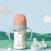 Pigeon 贝亲 婴儿PPSU 3代彩绘奶瓶.240ML