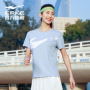 鸿星尔克2023夏季女短袖圆领大LOGO纯色亲肤舒适简约运动T恤