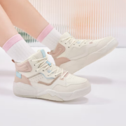 361° 女子运动板鞋 682236619
