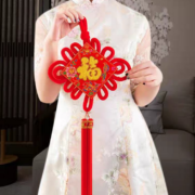 俞裕  红色中国结 1个