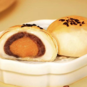 高消耗物资！三只松鼠 豆沙味蛋黄酥 300g
