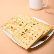 88VIP：零趣 香葱苏打饼干 500g 整箱装