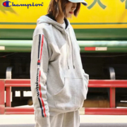 champion 冠军牌 美版情侣款秋冬宽松连帽加绒卫衣 多款