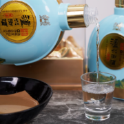 泸州老窖出品，泸州御酒 至正 52度浓香型白酒500mL*6瓶