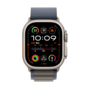 Apple Watch Ultra2 智能手表GPS + 蜂窝款49毫米钛金属表壳蓝色高山回环式表带大号eSIM健康手表MRFD3CH/A