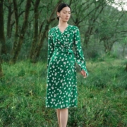 补贴购：Juzui 玖姿 JZ玖姿几何印花雪纺连衣裙女装2023春季新款V褶皱茶歇裙子绿色