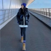 卡尼雪旗舰店 黑金羽绒服