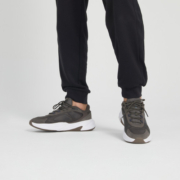 4日10点：adidas 阿迪达斯 OZELLE 男款运动跑鞋 LKK48