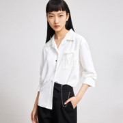补贴购：LILY商务时尚 热销秋款设计感小众气质通勤款高级感不对称链条白衬衫