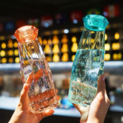 天降福利：炫彩水晶钻石杯 颜色随机1个
