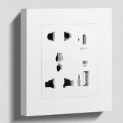 PNTU 国际电工 白色多用五孔插座 18W快充USB+type-c