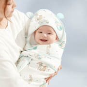 威尔贝鲁婴儿抱被80*80cm夹棉包被新生宝宝襁褓包巾初生产房包单四季通用 动物游记80*80cm 【也可当盖毯使用】