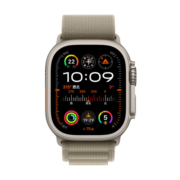Apple Watch Ultra2 智能手表GPS + 蜂窝款49毫米钛金属表壳橄榄色高山回环式表带大号eSIM健康手表MRFK3CH/A