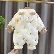 新生婴儿冬装加绒加厚连体衣男女宝宝满月冬季可爱超萌羽绒棉衣服